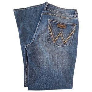 Wrangler Womans Boot Cut Mud Rise Western Jeans Fading Distressing Cowgirl Fit